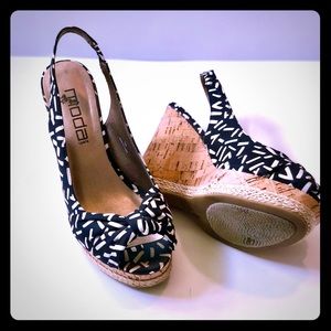 Adorable patterned wedges